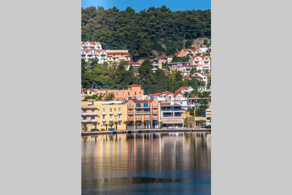 A & B Minimal Suite With Sea View In Argostoli Ngoại thất bức ảnh