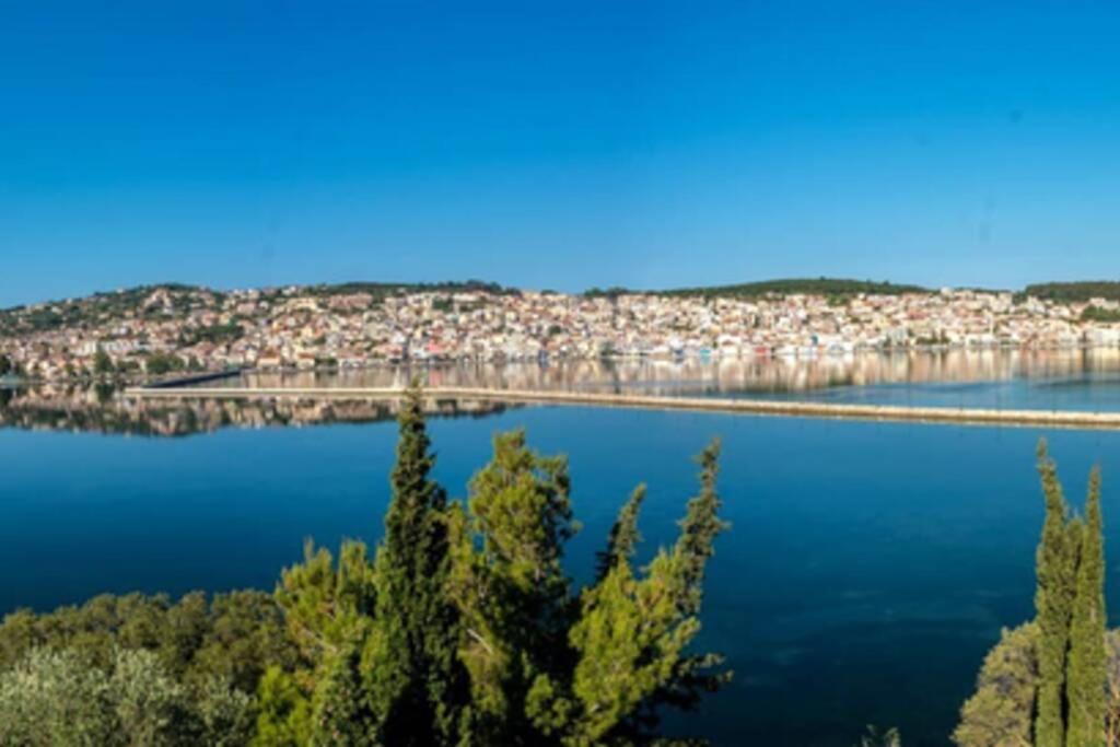A & B Minimal Suite With Sea View In Argostoli Ngoại thất bức ảnh