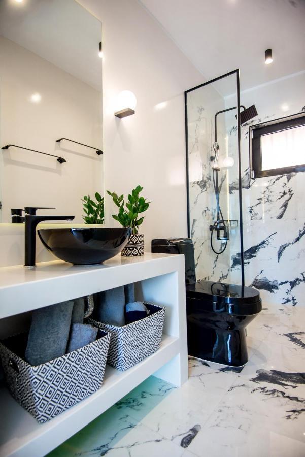 A & B Minimal Suite With Sea View In Argostoli Ngoại thất bức ảnh